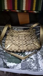 (Category: ) located in . Submitted by jhaz_bags (Listing ID 1470681673, Image 1). Description: .