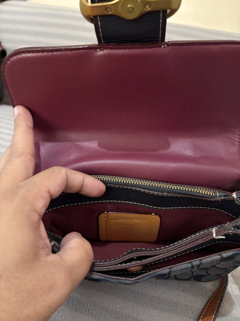 Coach Sling Bag (Category: Cross-body Bags) located in Pasig City. Submitted by mau_llamas (Listing ID 1470679825, Image 2). Description: Sling bag, Slightly used, very good condition.