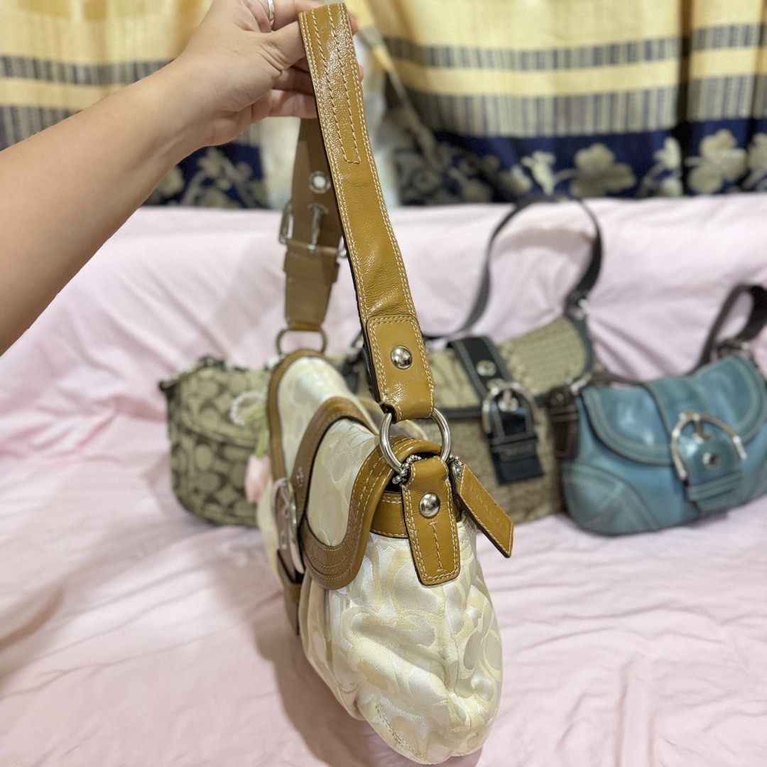 Coach Soho Optic Flap bag (Category: Shoulder Bags) located in San Francisco. Submitted by chicpickcloset_ (Listing ID 1470645285, Image 3). Description: Please read‼️ - Excellent Condition - Minimal signs of used since vintage din po sya - No rubs sa canvas - intact rubber lining no crackings - mabago pa 9.5/10.