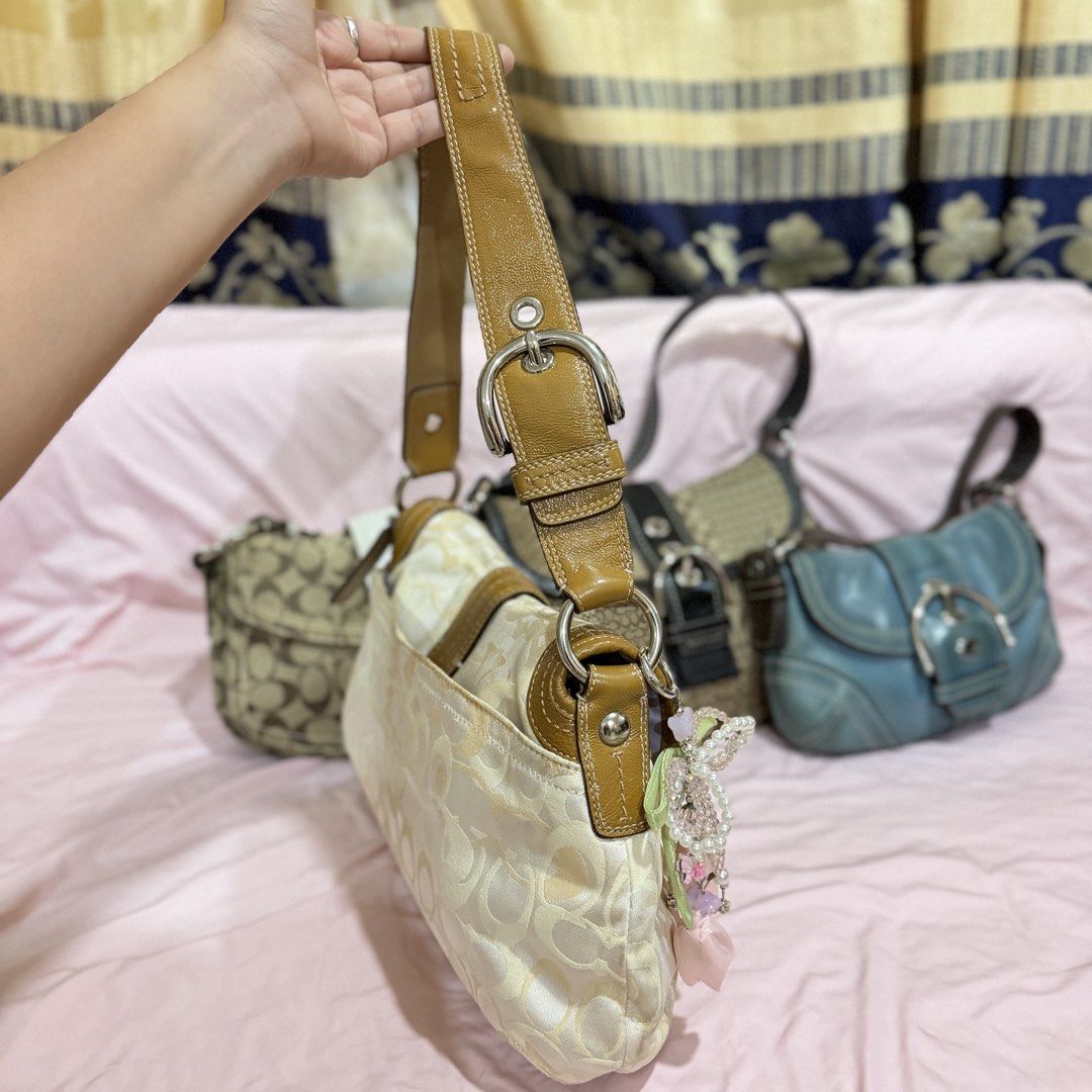 Coach Soho Optic Flap bag (Category: Shoulder Bags) located in San Francisco. Submitted by chicpickcloset_ (Listing ID 1470645285, Image 2). Description: Please read‼️ - Excellent Condition - Minimal signs of used since vintage din po sya - No rubs sa canvas - intact rubber lining no crackings - mabago pa 9.5/10.