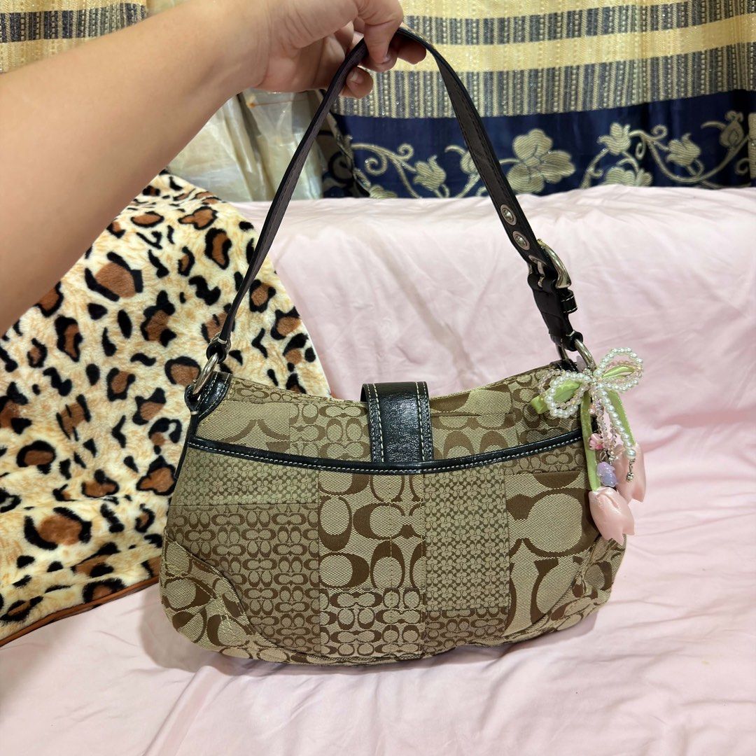 Coach Soho Patchwork (Category: Shoulder Bags) located in Baguio. Submitted by dsabelg (Listing ID 1470639378, Image 3). Description: .