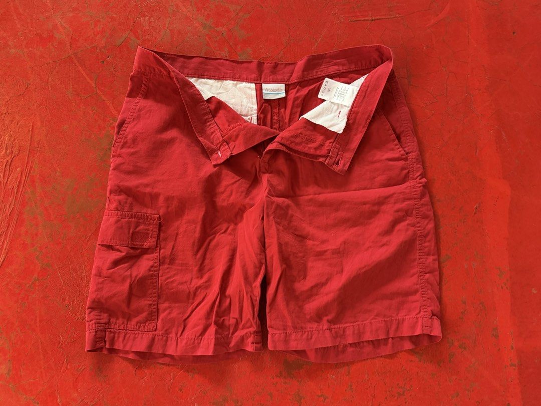 Columbia Cargo short (Category: Shorts) located in Butuan. Submitted by mjvasquez (Listing ID 1470685303, Image 1). Description: 34-36 waist.