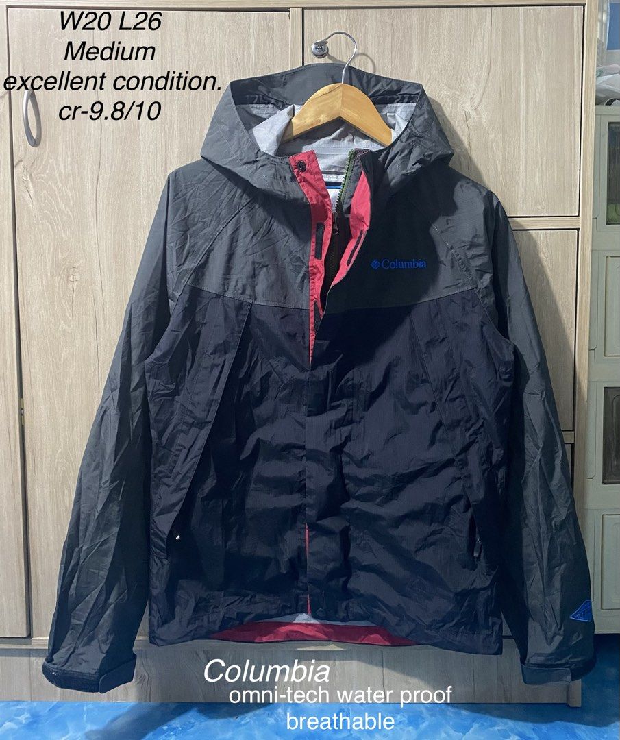 Columbia Omni tech breathable windbreaker jacket (Category: Coats, Jackets and Outerwear) located in Binan City. Submitted by rnj_affordable (Listing ID 1470727944, Image 2). Description: Good as new no issue .