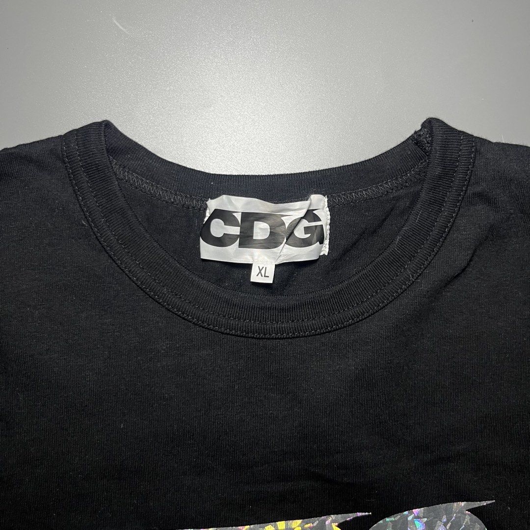 Comme des Garcons AW18 (Category: Tshirts & Polo Shirts ) located in Manila. Submitted by lostendfound1008 (Listing ID 1470586372, Image 3). Description: Comme des garcons Size: XL Dimension Width: Length: Good condition Price: 3000 MOD: Gcash / Maribank Courier: J&T / Lalamove 📍Metro Manila / Sampaloc Hmu.