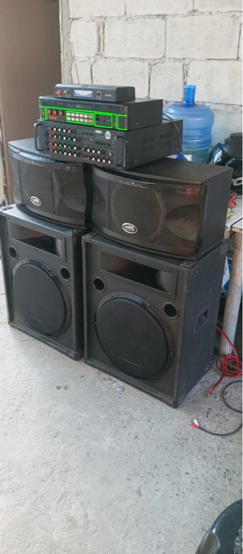 Complete Karaoke Sound System with Amplifiers and Speakers (Category: Soundbars, Speakers & Amplifiers) located in Manila. Submitted by allysa023025488 (Listing ID 1470627228, Image 1). Description: Konzert 15 inches DB audio speaker 10 inches Issue: bluetooth Taguig city locatin.