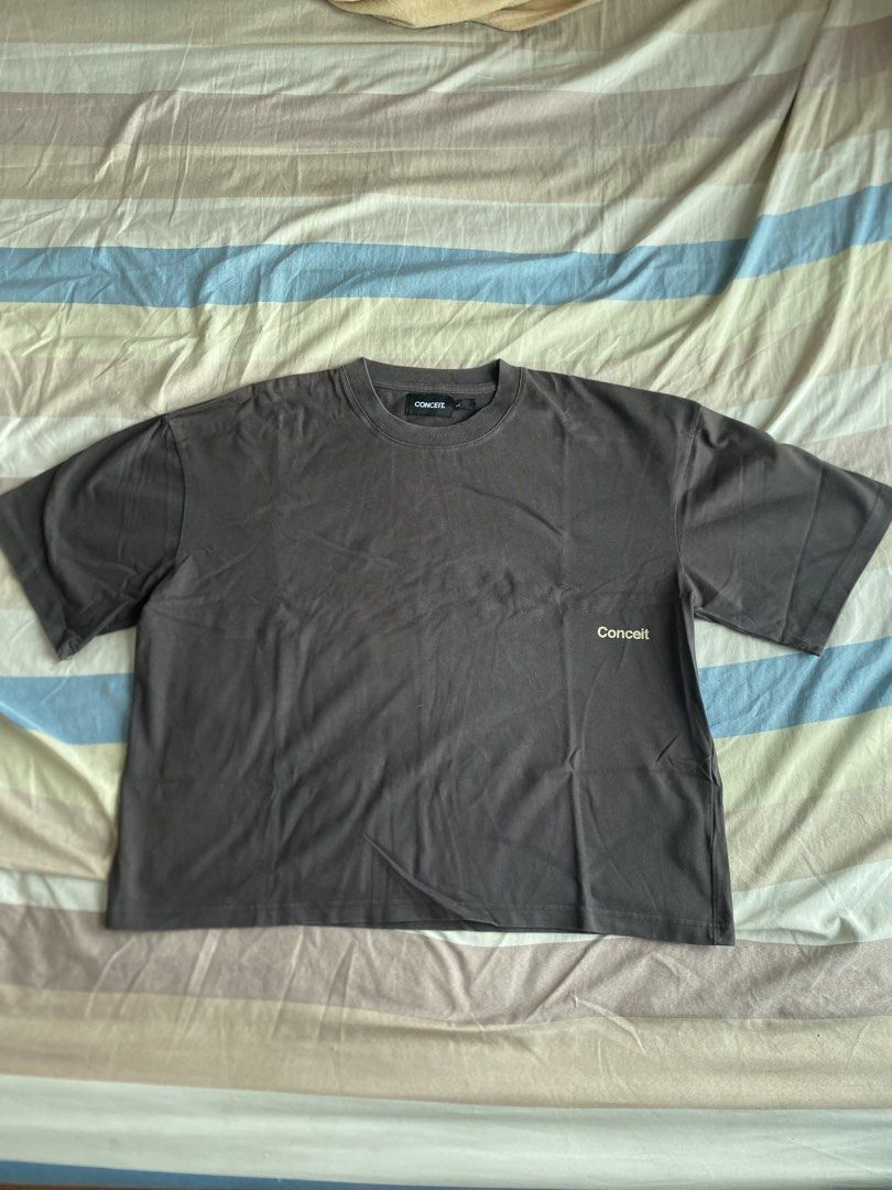 CONCEIT Dark Grey Boxy T-Shirt (Category: Tshirts & Polo Shirts ) located in Quezon City. Submitted by mraynege84251 (Listing ID 1470571519, Image 1). Description: RFS: Decluttering Note: Price is negotiable for sure buyer..