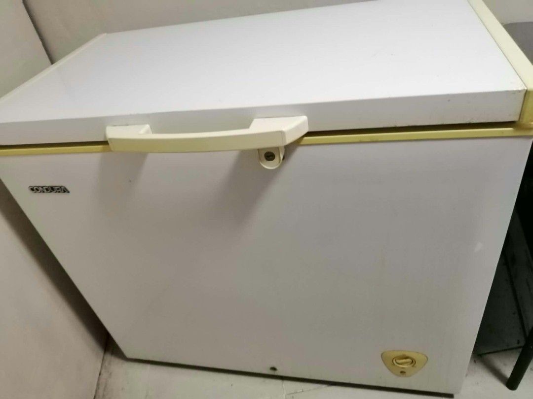 Condura CCF-200L Chest Freezer (Category: Refrigerators and Freezers) located in Marikina City. Submitted by wisebuytoo (Listing ID 1470622184, Image 1). Description: Condura 200L chest freezer, model CCF-200L. White exterior with sliding glass inner doors and storage basket inside. Runs on 230V, 60Hz. Standard capacity for food storage, extra freezing space for home or business needs. Clean interior, works great. Heavy appliance, pickup required