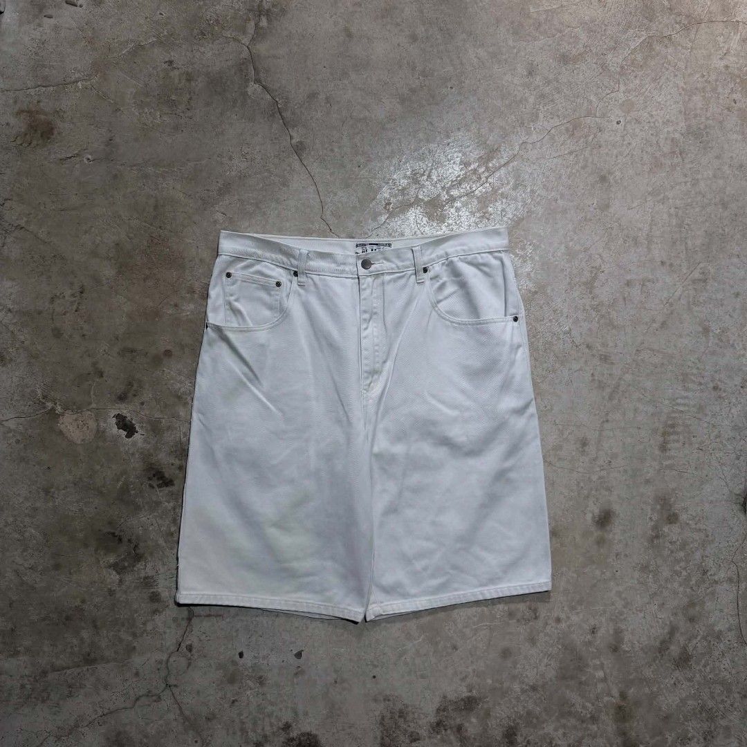 Cool Blues White Denim Carpenter Shorts (Category: Shorts) located in Manila. Submitted by arvinnn_ (Listing ID 1470722457, Image 3). Description: Cool Blues Carpenter Denim Jorts W 36-37 L 23 LO 12 Excellent Condition No Issue 550+sf Antipolo, Rizal.