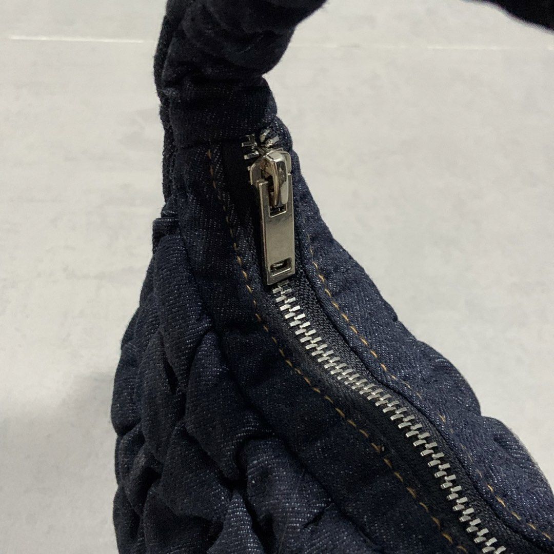 COS - Micro Quilted Denim Bag (Category: Luxury Bags & Wallets) located in Dagupan City. Submitted by deckedout. (Listing ID 1470682754, Image 2). Description: Condition: 9.5/10 Flaws: None No inclusions .