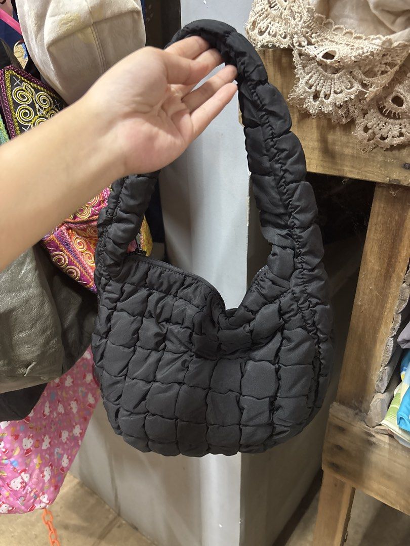 COS Quilted Mini Bag (Category: Shoulder Bags) located in Puerto Princesa. Submitted by 18arc (Listing ID 1470589550, Image 2). Description: Excellent Condition.