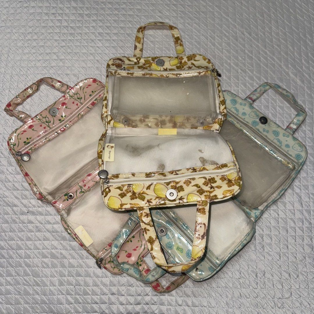 Crabtree & Evelyn x Hello Kitty (Category: Purses & Pouches) located in Baguio. Submitted by vincepila (Listing ID 1470570304, Image 3). Description: Crabtree & Evelyn x Hello Kitty SIZE: Small PRICE: ₱900 as pack MOP: Cash, Gcash, BPI MOD: dropping/meetup/shipping LOCATION: Baguio City PM me for more details..