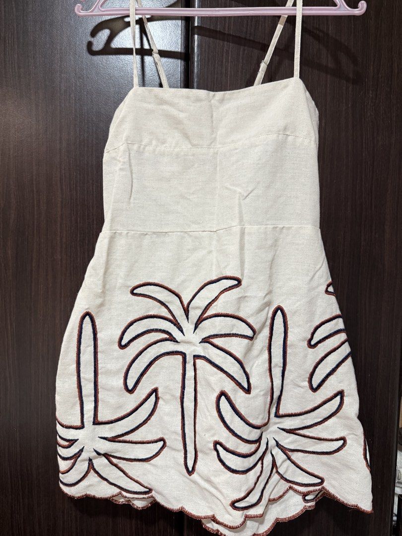 Cream Palm Tree Print Spaghetti Strap Dress (Category: Dresses) located in Pateros City. Submitted by daisy03052000 (Listing ID 1470666484, Image 1). Description: Small to medium.