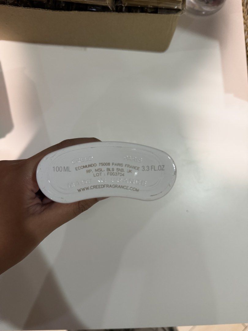 Creed Silver Mountain Water 100ml EDP (Category: Fragrance & Deodorants) located in Paranaque City. Submitted by nina_b14 (Listing ID 1470619281, Image 3). Description: - 100% Authentic Creed Silver Mountain Water - Size: 100ml / 3.3 fl oz - Signature white opaque flask with silver cap and embossed lettering - Batch Code: F003704 - Made in France by Ecomundo Paris - Well-kept and stored properly - Fast shipping and secure packaging guaranteed.