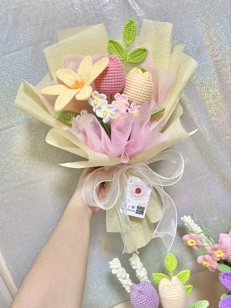 Crochet Flower Bouquet (Category: Flowers & Bouquets) located in Manila. Submitted by crisellecamille (Listing ID 1470685576, Image 1). Description: .