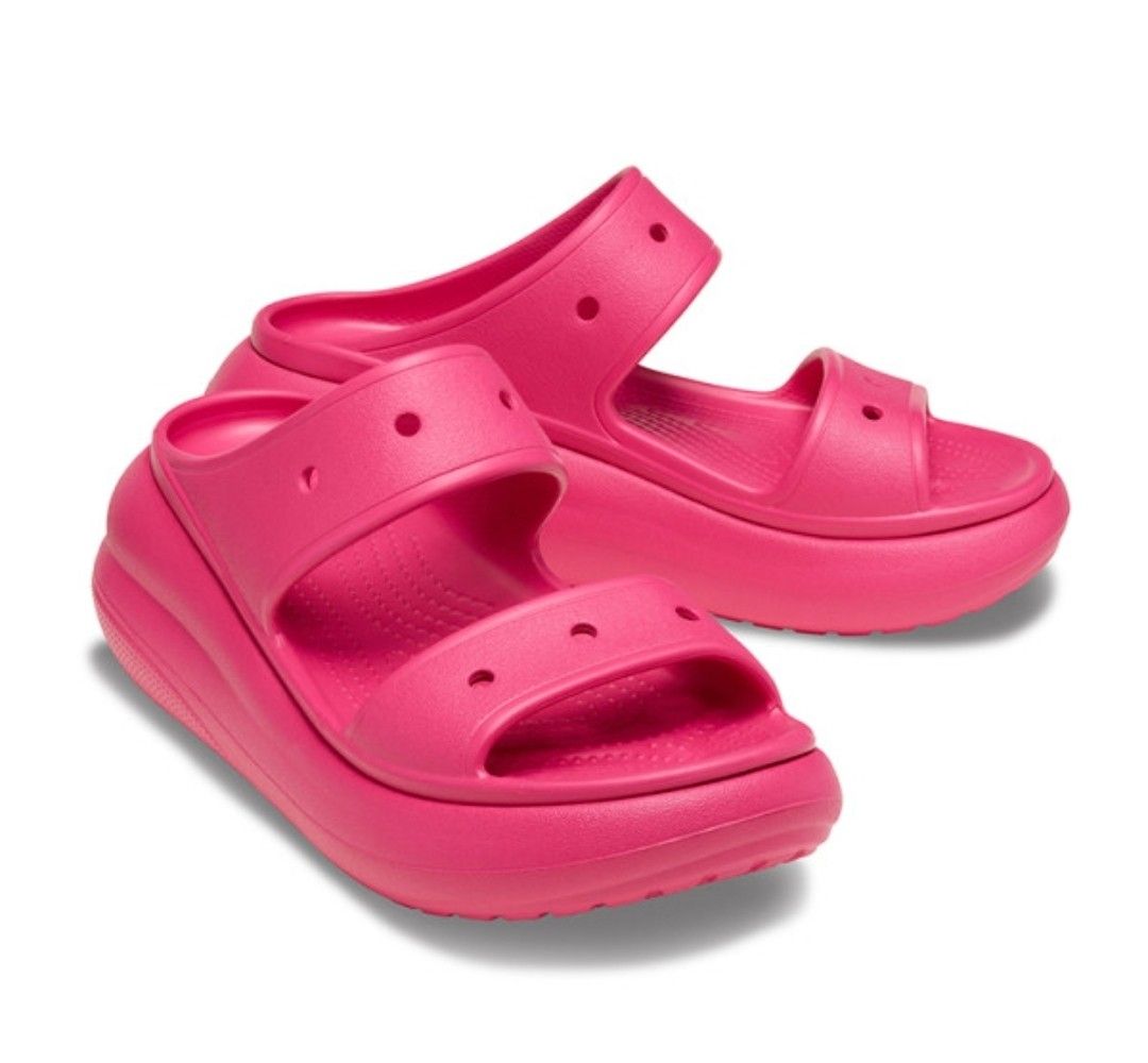 CROCS CRUSH SANDALS DRAGON FRUIT W8 (Category: Sandals) located in Quezon City. Submitted by joansc (Listing ID 1470720644, Image 1). Description: SOURCED: SOUTH KOREA 100% ORIGINAL ONLY W/TAG, POLYPLASTIC, HANGER.