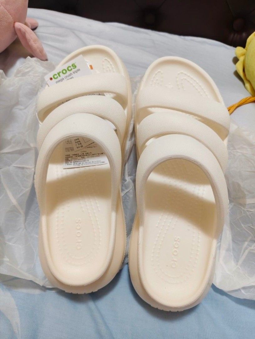 Crocs mega crush sandals (Category: Slippers and slides) located in Cainta. Submitted by buena_shoppe (Listing ID 1470678008, Image 1). Description: Cream Crocs Mega Crush triple strap sandals - Crocs logo on footbed and sole - Size clearly indicated on the sole - Comes with the original tag brand new with tag sz 6 , best fits sz 7 shoe size 💯 original mall price at 4,999 pm for details.