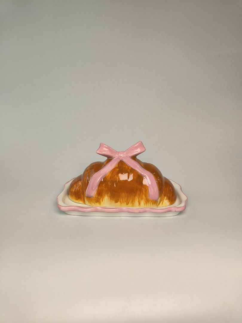 Croissant Butterdish (Category: Food Organization & Storage) located in Cavite. Submitted by phtmt (Listing ID 1470665761, Image 1). Description: .