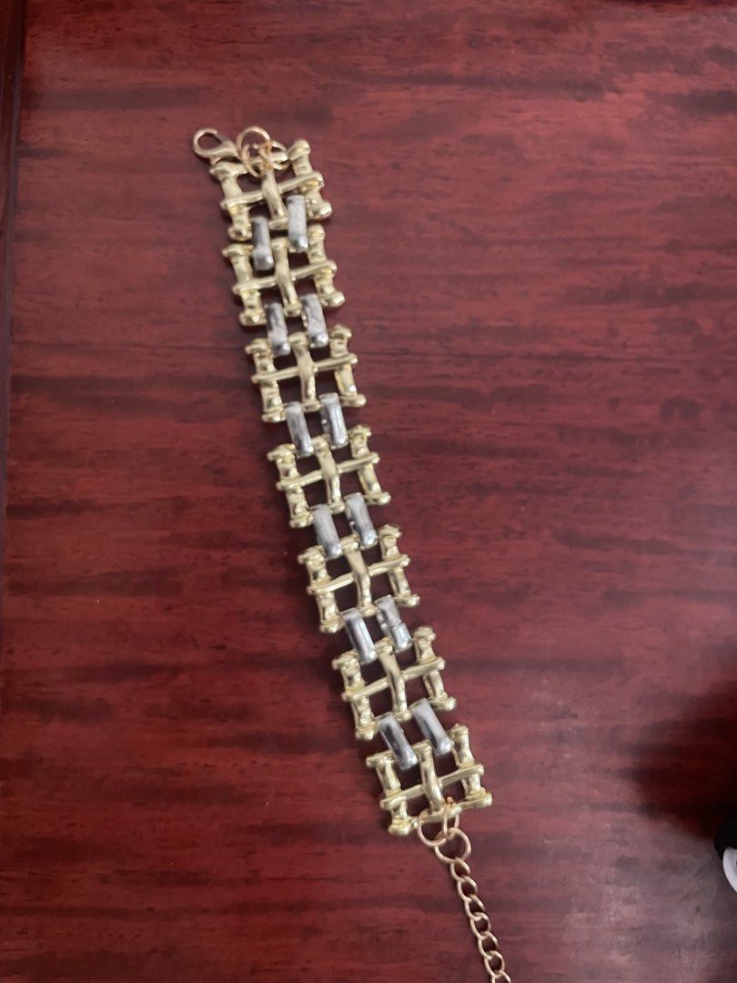 Crosshatch bracelet (Category: Announcements) located in Las Pinas. Submitted by silvader (Listing ID 1470634584, Image 2). Description: Brand new 2 tone .