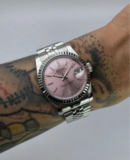 (Category: ) located in . Submitted by hausofSeiko (Listing ID 1470571978, Image 1). Description: .