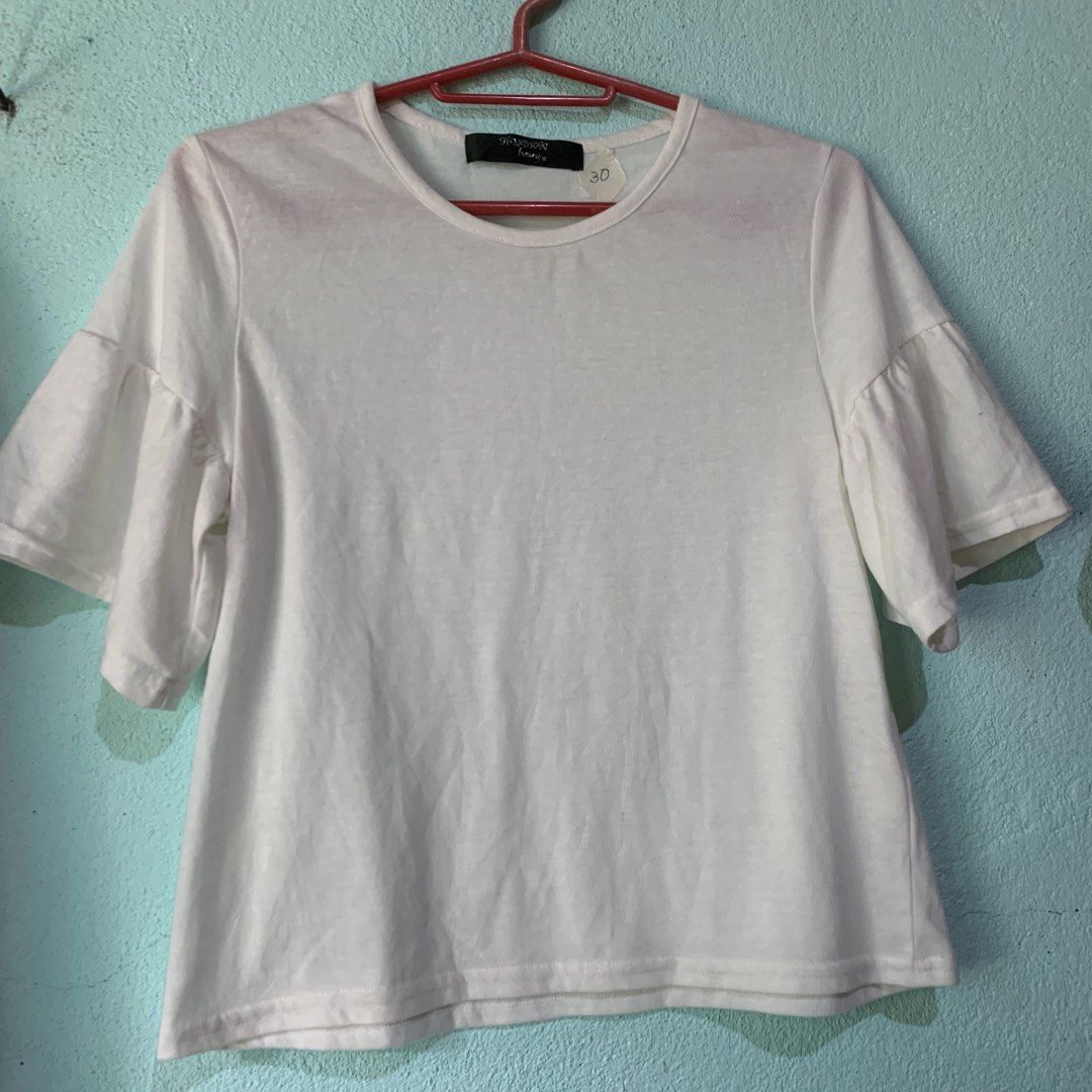 Cute White Top (Category: Blouses) located in Camalig. Submitted by ryrilim (Listing ID 1470568793, Image 3). Description: .
