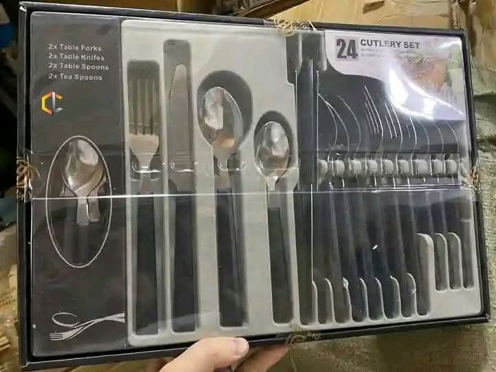 Cutlery set (Category: Dinnerware & Cutlery) located in Manila. Submitted by lyfrancois14 (Listing ID 1470647277, Image 1). Description: .