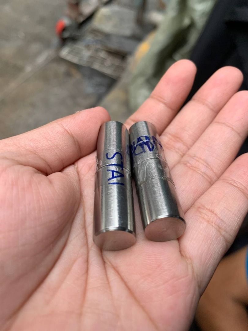 Cylindrical Hinges 202 Specs: 1/2” (Category: Everything Else Others) located in Manila. Submitted by joeyroque09 (Listing ID 1470600195, Image 2). Description: Cylindrical Hinges 202 Specs: 1/2” .