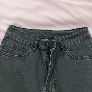 (Category: ) located in . Submitted by thrift_from_me (Listing ID 1470557985, Image 1). Description: .