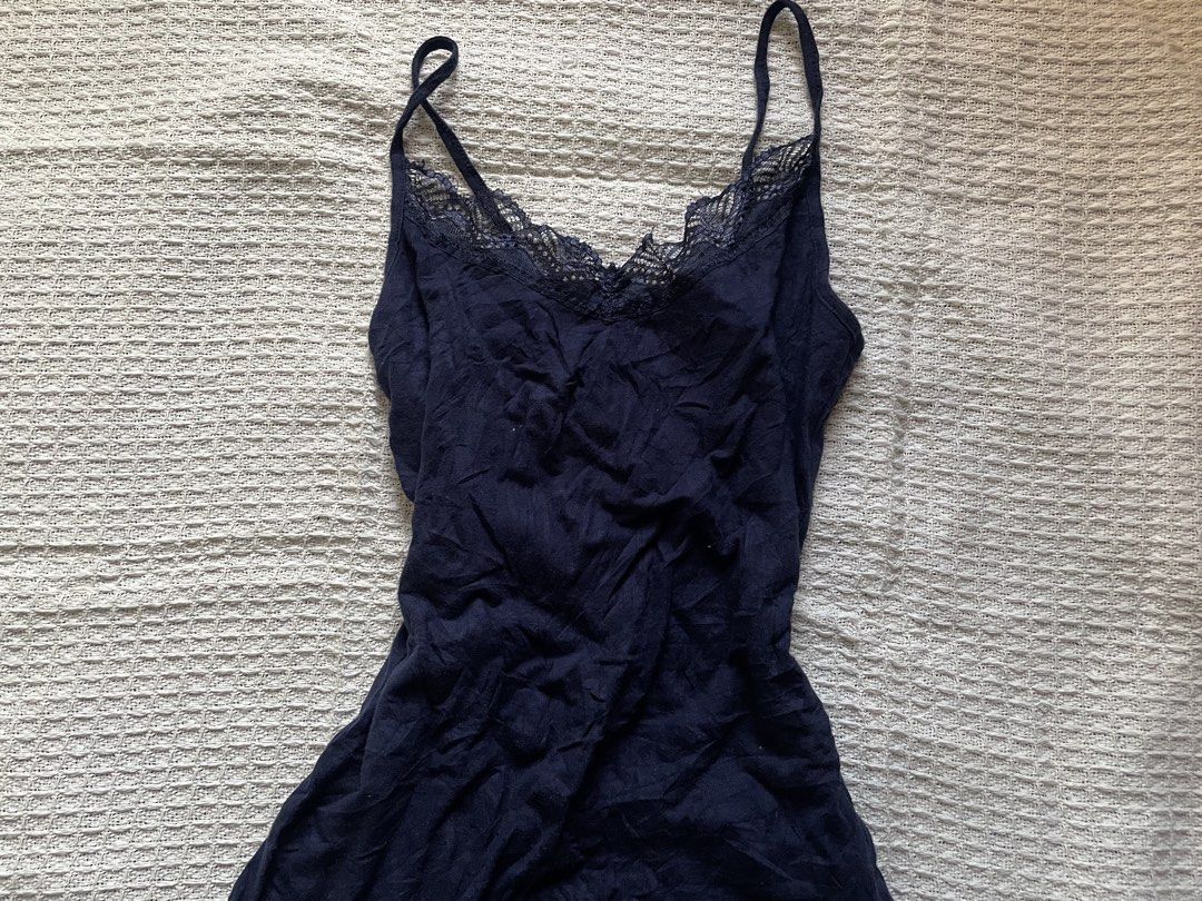 dark navy blue lace cami (Category: Sleeveless) located in Meycauayan. Submitted by fae.trove (Listing ID 1470632870, Image 2). Description: .