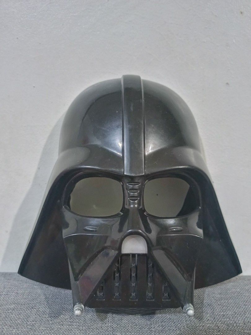 Darth Vader Mask (Category: Everything Else Others) located in Cavite. Submitted by bodega_ni_kiks11 (Listing ID 1470645465, Image 1). Description: Darth Vader Mask — Hasbro 2014 ₱250 🎭 Official Star Wars | Lucasfilm / Hasbro ©2014 ✨ Good condition, complete with strap Perfect for display or cosplay! Message me! 📩.