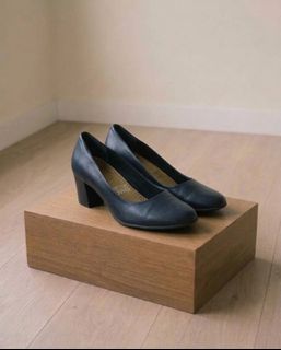 (Category: ) located in . Submitted by minimalistmanila (Listing ID 1470680827, Image 1). Description: .