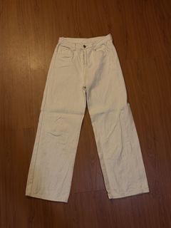 (Category: ) located in . Submitted by preloved123. (Listing ID 1470716180, Image 1). Description: .