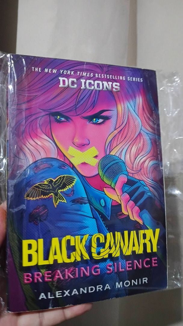 DC ICONS - BOOK BUNDLE (PB) (2 BOOKS) (Category: Storybooks) located in Cagayan de Oro. Submitted by cromej24 (Listing ID 1470597942, Image 1). Description: .
