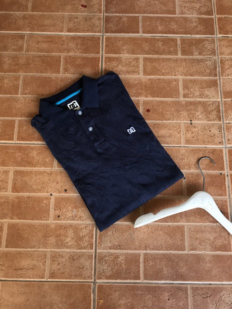 DC Poloshirt (Category: Tshirts & Polo Shirts ) located in San Fernando. Submitted by ramjames18 (Listing ID 1470661369, Image 1). Description: •DC Poloshirt🔥 -Excellent Condition -9.+/10 Color Rate (Need wash) -Embroid Logo -Xxl(23.5x33) -XL to Xxl frame Pm sa interested! 📥📥 .