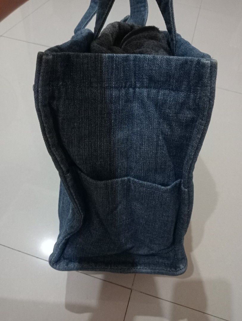 Denim tote bag (Category: Tote Bags) located in Antipolo. Submitted by gigantoshe06492 (Listing ID 1470634868, Image 3). Description: .