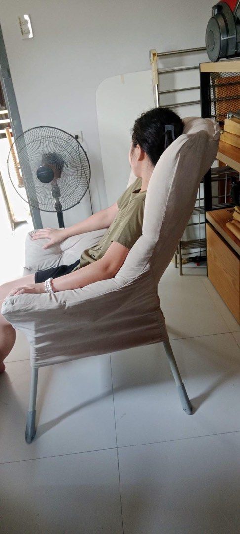Detachable Relaxing Chair (Category: Chairs) located in Malabon City. Submitted by aven25 (Listing ID 1470632354, Image 2). Description: Detachable Relaxing Chair Brand: Living and More 📌Washable Cover 📌Material: Fabric and Metal Legs Good Condition No any issue Ready to Use .