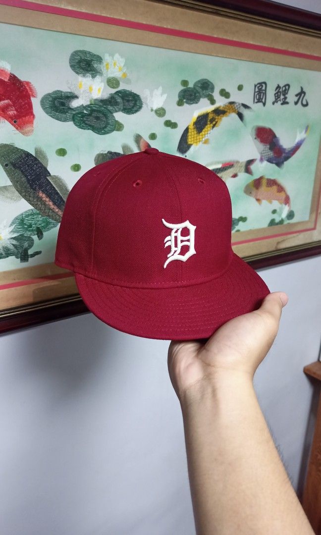DETROIT TIGERS (Category: Caps & Hats) located in Bulacan. Submitted by capscene (Listing ID 1470606445, Image 2). Description: DETROIT TIGERS Size: 7 3/8 •Good as new •Old release •100% wool •100% legit -₱ 1,600 only DM SA FB PAGE: "Cap $cene" 📥.