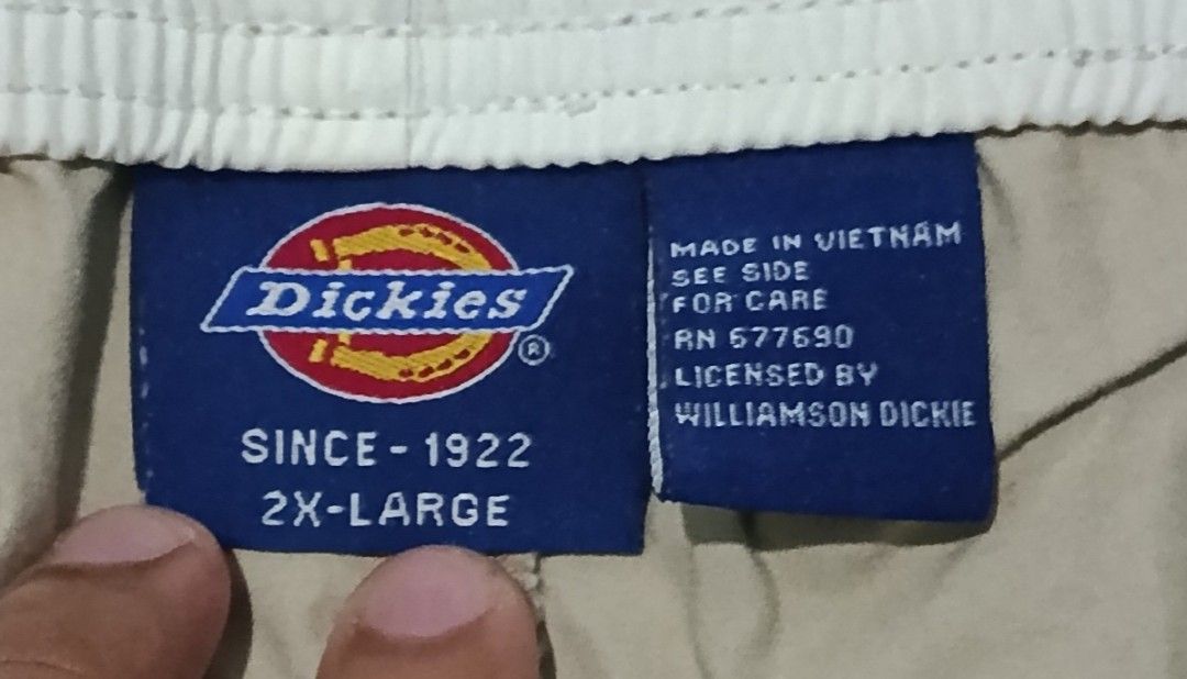 Dickies Beige Casual Shorts (Category: Shorts) located in General Santos City (Dadiangas). Submitted by sejay47 (Listing ID 1470560250, Image 3). Description: - Brand: Dickies - Color: Beige / Khaki - Good condition (no issue) - Price is negotiable - Size: 2X-Large - Material: 100% Cotton (Made in Vietnam) - Waistband: Elastic with adjustable drawstring - Details: Single back pocket with small tag - Style: Casual, easy everyday wear that pairs we