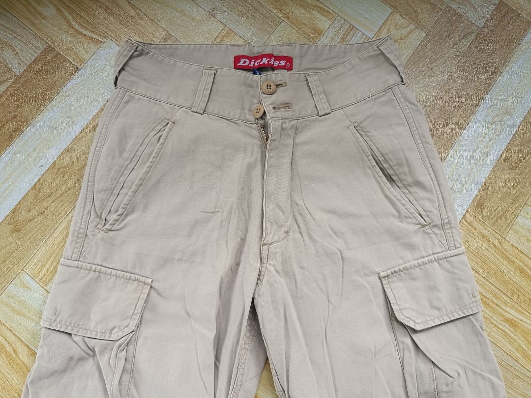 Dickies Cargo Pants (Category: Joggers) located in Caloocan City. Submitted by boldwhale.f3b1da (Listing ID 1470630026, Image 3). Description: Original Dickies like brand-new, not from ukay , gift prom my uncle from japan, can't fit now im size 34.