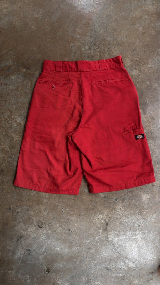 DICKIES DOUBLE PATCH LOOSE FIT JORTS (Category: Shorts) located in Aurora. Submitted by thrillthriftfinds123 (Listing ID 1470653680, Image 3). Description: DICKIES DOUBLE PATCH LOOSE FIT JORTS🔥 SIZE 32 SAKTO BER MONTHS NA NO ISSUE GOOD CONDITION 9.5 COLOR RATE .