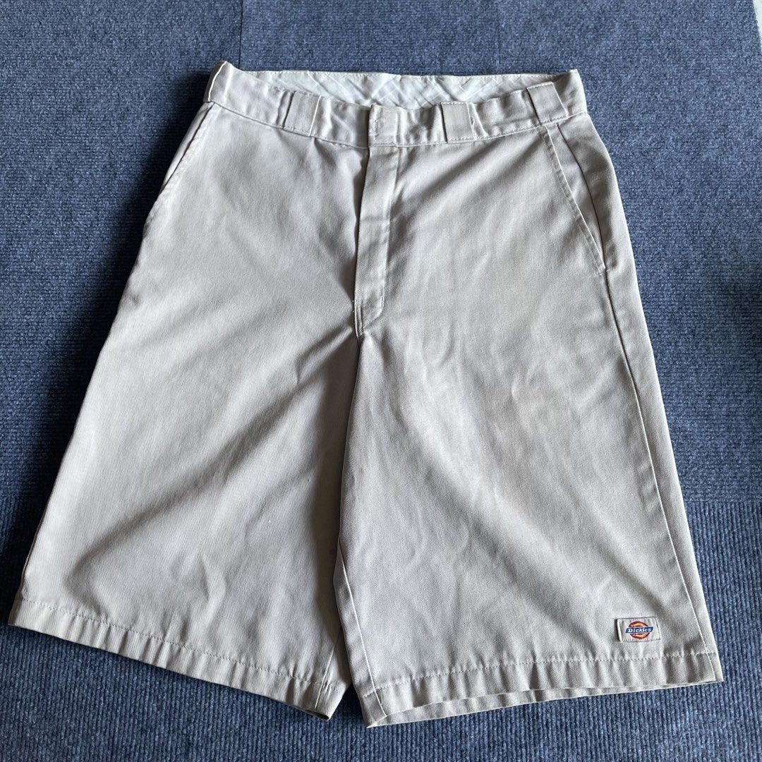 Dickies dpatch (Category: Chinos) located in Butuan. Submitted by cgsayas20083001 (Listing ID 1470607883, Image 3). Description: Nasa pic issue .