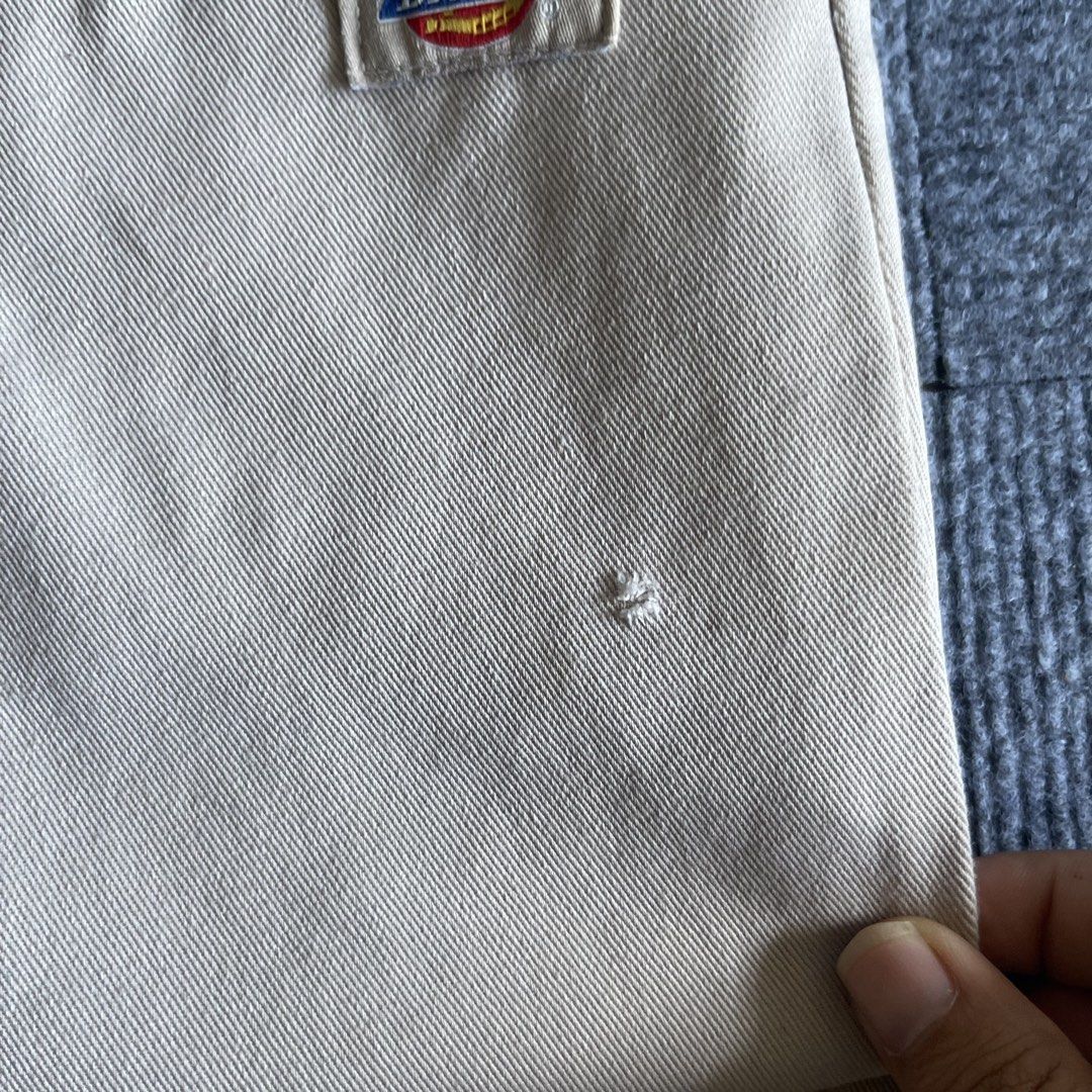 Dickies dpatch (Category: Chinos) located in Butuan. Submitted by cgsayas20083001 (Listing ID 1470607883, Image 2). Description: Nasa pic issue .