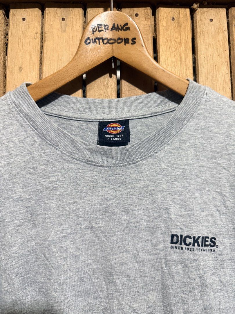 Dickies Long Sleeves (Category: Tshirts & Polo Shirts ) located in Maramag. Submitted by ghab82885 (Listing ID 1470692000, Image 2). Description: Dickies Long Sleeves Excellent condition No issue Size XL W22” x L28.5” 250 only.
