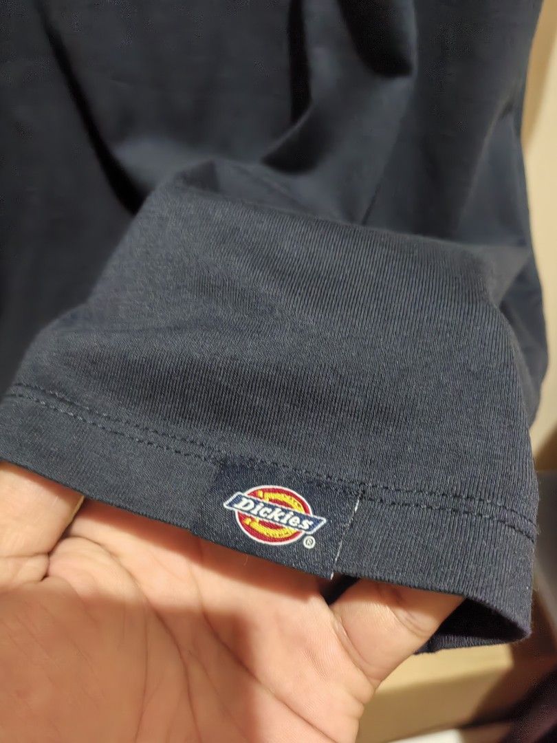 Dickies Shirt (Category: Tshirts & Polo Shirts ) located in Legazpi City. Submitted by livedolphin_68dee2 (Listing ID 1470596097, Image 2). Description: Size small on Tag 19x27 VGOOD CONDITION.