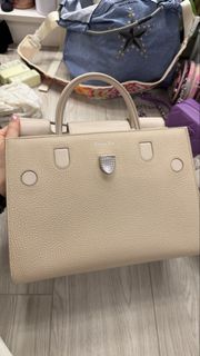 （分類：）位於 。 由 unwantedgiftsshop 提交（商品編號 1470689894，圖片 1）。簡介： 。