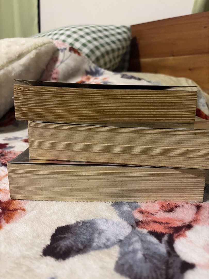Divergent Trilogy by Veronica Roth (Paperback) (Category: Storybooks) located in Manila. Submitted by mbtm11 (Listing ID 1470703105, Image 2). Description: Get all three books for 600. If buying only one book, the following pricing applies: Divergent - 200 Insurgent - 300 Allegiant - 300 No annotations/markings. Still in good condition except normal yellowing of pages from time. RFS: Decluttering.
