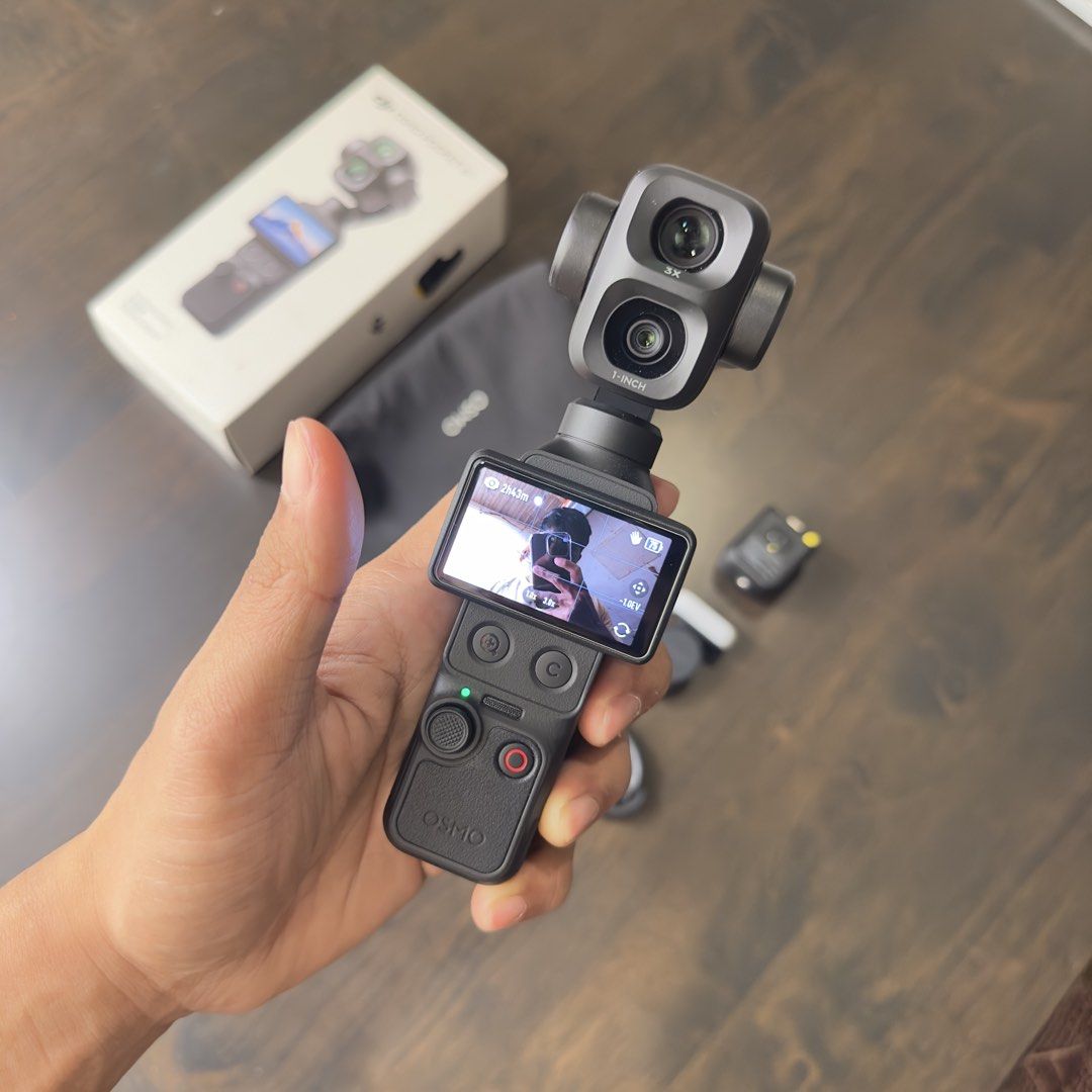 DJI Osmo Pocket 4P Standard w/ DJI Care Refresh (Category: Cameras) located in Caloocan City. Submitted by plukjohnmi28375 (Listing ID 1470705038, Image 3). Description: Purchased last July 2026 only, used seldom. Still in mint and pristine condition, screen protector installed since day 1. ✅ Under warranty until August 2027 ✅ Insured with DJI CARE REFRESH - 2x unit replacement💯 Price: 35900 Firm 📍Meet up area: Alabang Muntinlupa DM for inquiri