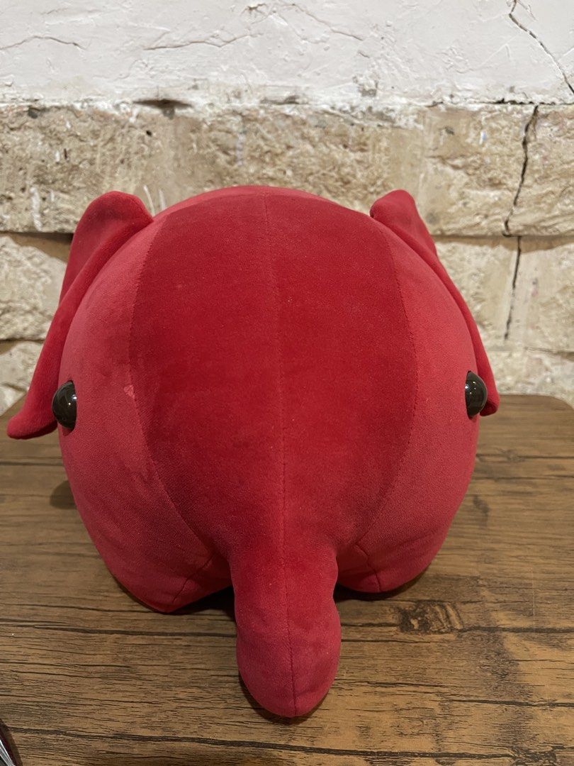 Domzoun-kun the red elephant mascot 17” (Category: Plushies & Soft Toys) located in San Fernando. Submitted by dntjapansurpluselyu (Listing ID 1470672429, Image 1). Description: .