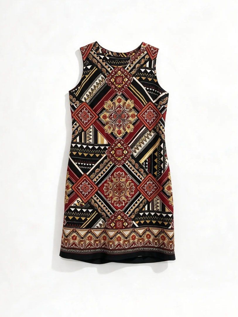 DOROTHY PERKINS (Category: Dresses) located in Davao. Submitted by sart0ria85 (Listing ID 1470628035, Image 1). Description: A sleeveless dress in a bold geometric and paisley print. Burgundy, black, yellow, and white colorway. Lightweight fabric with a smooth drape. Round neckline and back zip closure. Hits around knee length. 100% VISCOSE MADE IN TURKIYE 🇹🇷 MEDIUM. Size 6 EXCELLENT CONDITION (98/100).