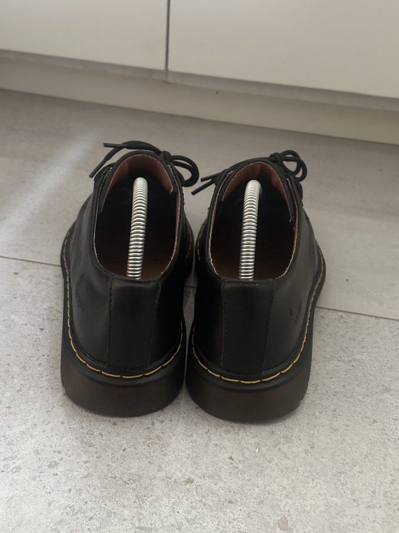 DR. MARTENS Air Wair 1461 (Class A) (Category: Dress Shoes) located in Makati City. Submitted by renzmoj (Listing ID 1470697421, Image 3). Description: DR. MARTENS Air Wair 1461 (Class A) Unisex - Black - Size EU 41, 25.5CM *Mas malaki yung size nya in actual, but in cm its 26cm..