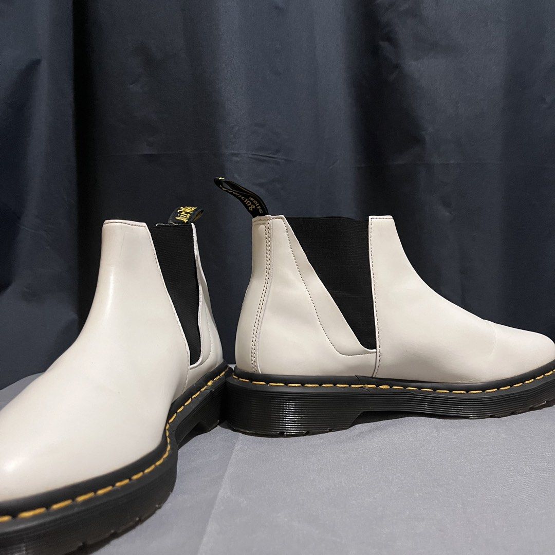 DR. MARTENS BIANCA CHELSEA BOOTS (Category: Boots) located in Taguig. Submitted by maniladept. (Listing ID 1470693753, Image 3). Description: DR.MARTENS BIANCA CHELSEA BOOTS AUTHENTIC SIZE: 5UK / 7US 9.5/10 CONDITON PAIR ONLY NO BOX NEGOTIABLE DM.